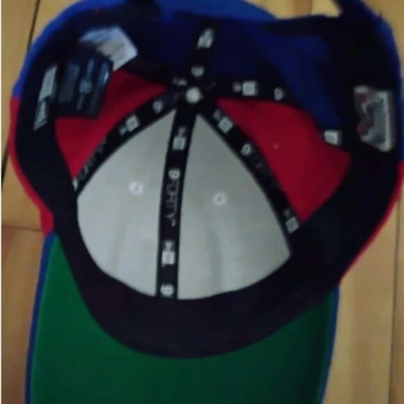 New Era Montreal Expos Red Blue & White Vintage 9Forty Adjustable Youths Cap Hat - Picture 4 of 4